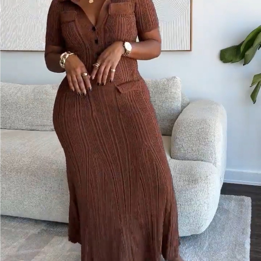 Elegant Brown Knit Maxi Dress